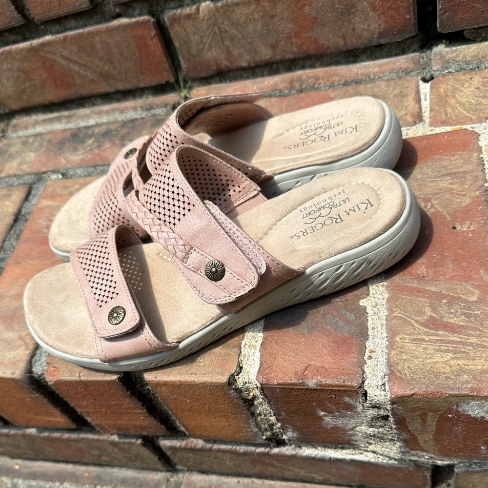 Kim Rogers ultra comfort technology pink sandals.  Women's size 8M
